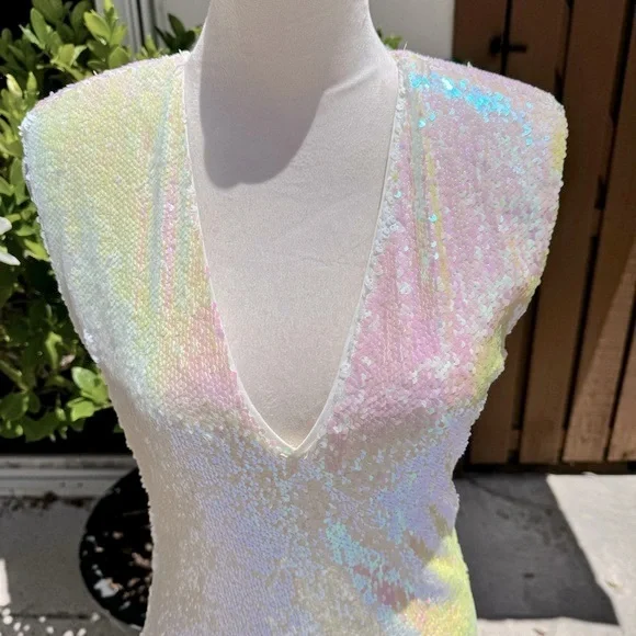 PETITE Sequin Shift Dress. Mini. Zipper Closure. - Picture 4 of 9